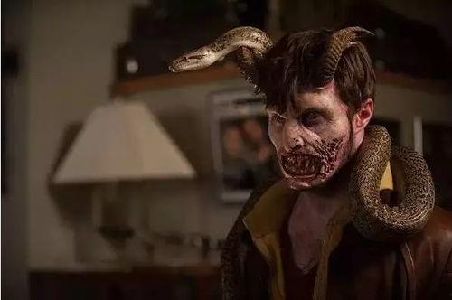 恋尸电影在线观看,惊悚悬疑,探寻人性深渊的在线观影之旅  第3张 恋尸电影在线观看,惊悚悬疑,探寻人性深渊的在线观影之旅  第3张