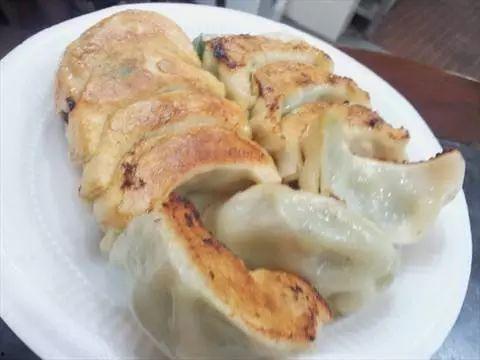 娱乐吃瓜君煎饺,煎饺背后的故事与魅力  第2张 娱乐吃瓜君煎饺,煎饺背后的故事与魅力  第2张
