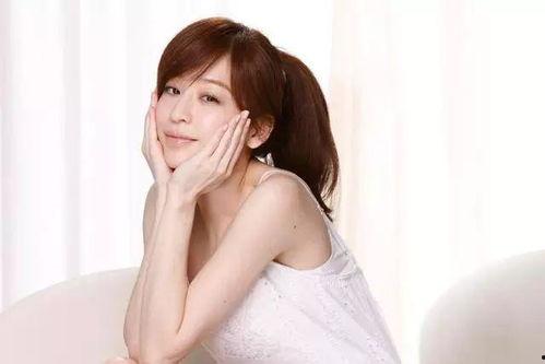 娱乐吃瓜王心凌,揭秘娱乐吃瓜王背后的故事  第2张