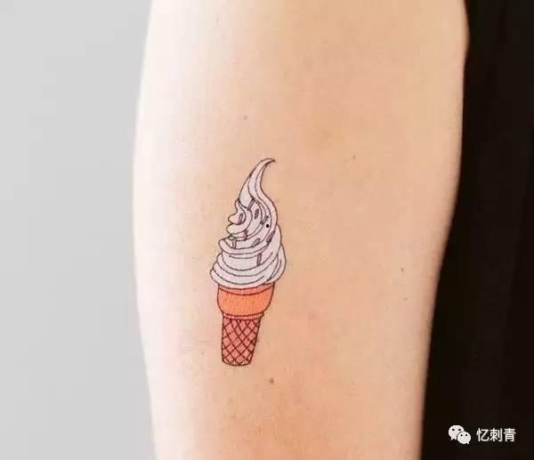 网红纹身吃瓜,吃瓜群众热议不断  第2张 网红纹身吃瓜,吃瓜群众热议不断  第2张