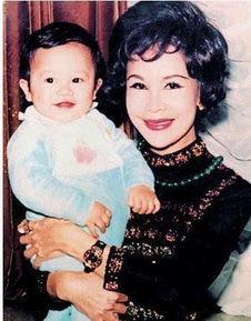 港星玩游戏爆料整容视频,揭秘港圈美容秘密  第3张 港星玩游戏爆料整容视频,揭秘港圈美容秘密  第3张